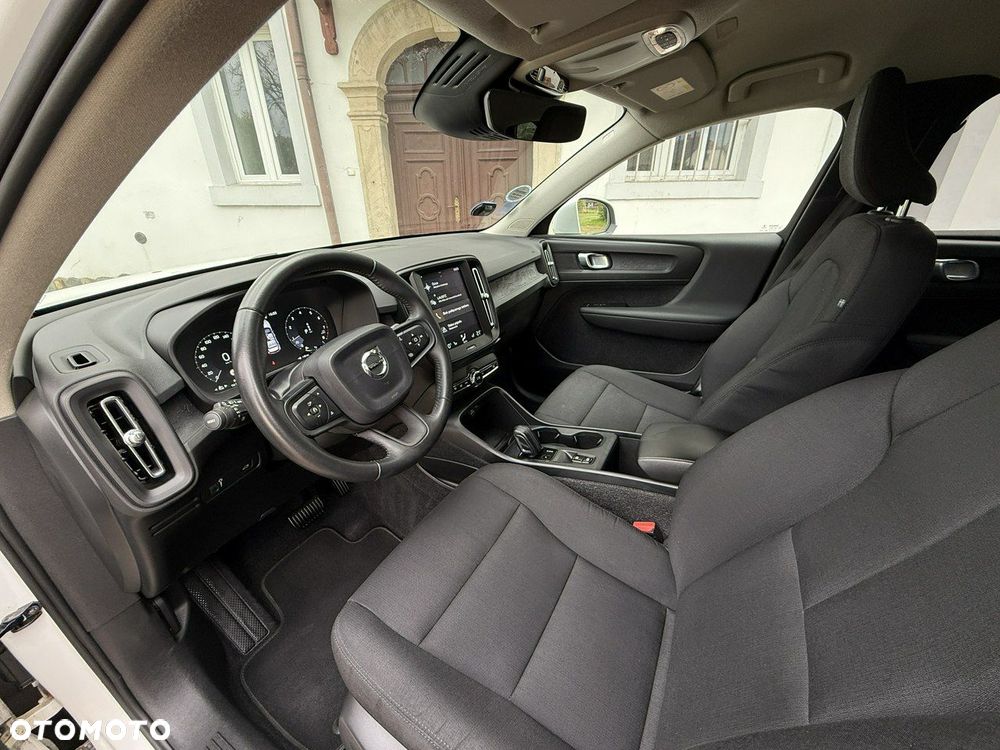 Volvo XC 40 T4 Geartronic Momentum - 21