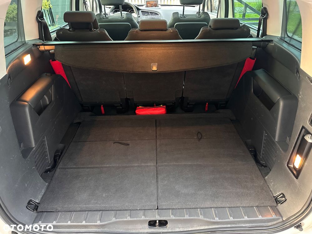 Peugeot 5008 2.0 HDi Allure 7os - 15