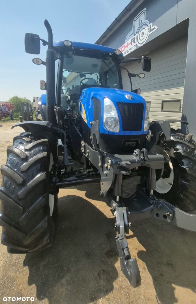 New Holland T6020 - 6