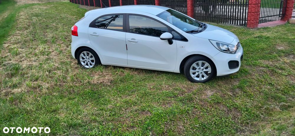 Kia Rio 1.4 crdi M - 2