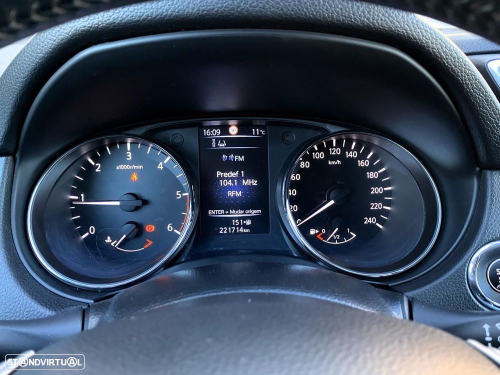 Nissan Qashqai 1.5 dCi ECO Acenta+N.Connect - 19