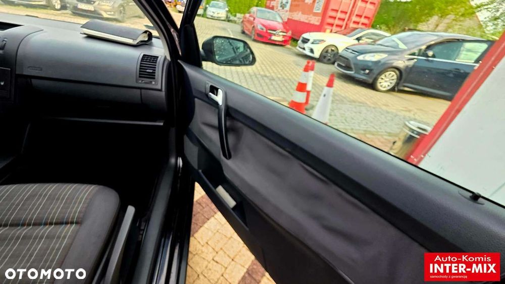 Volkswagen Polo - 28