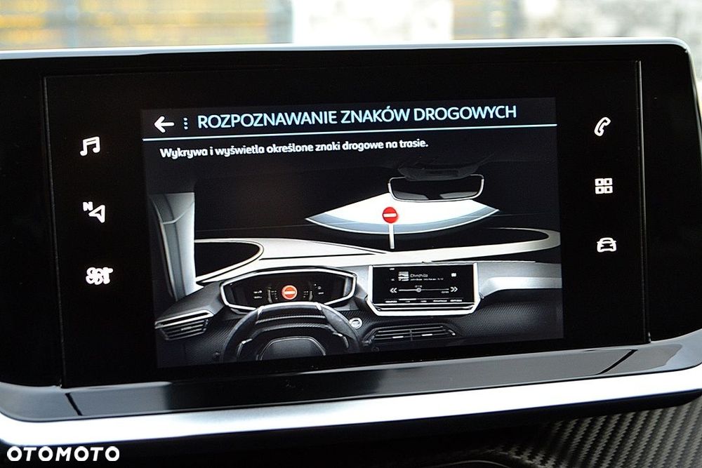 Peugeot 2008 BlueHDi 130 EAT8 Allure - 28