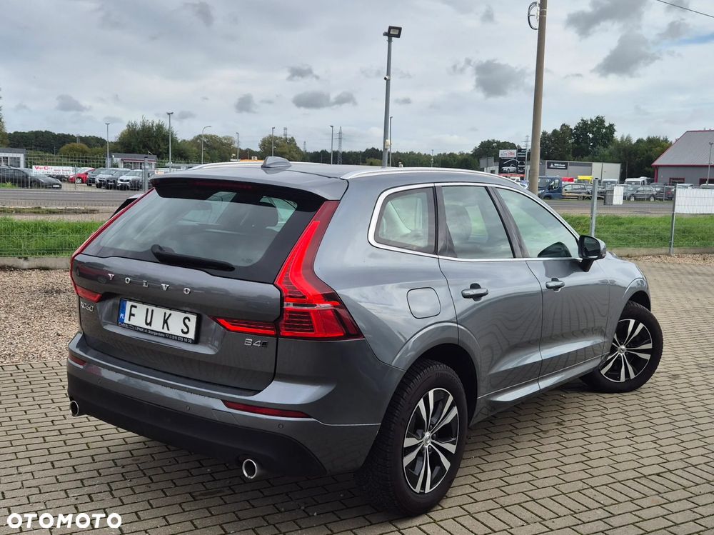 Volvo XC 60 B4 D AWD Geartronic Momentum Pro - 16