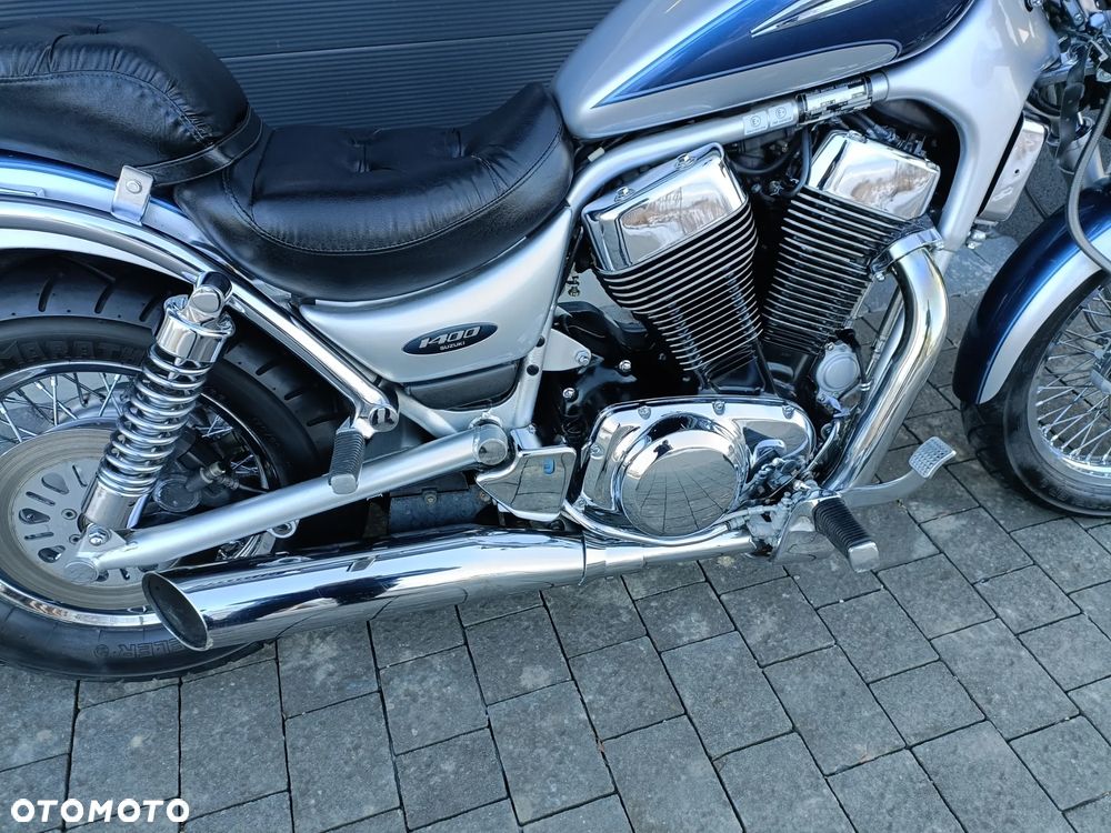 Suzuki Intruder - 10