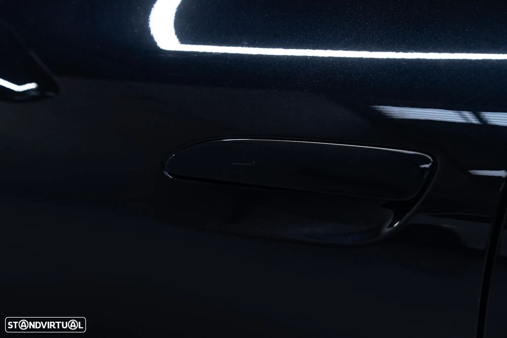 Porsche Taycan Cross Turismo 4S - 16