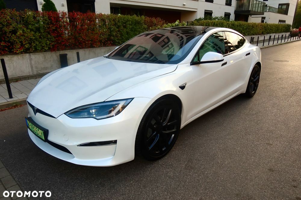 Tesla Model S - 2