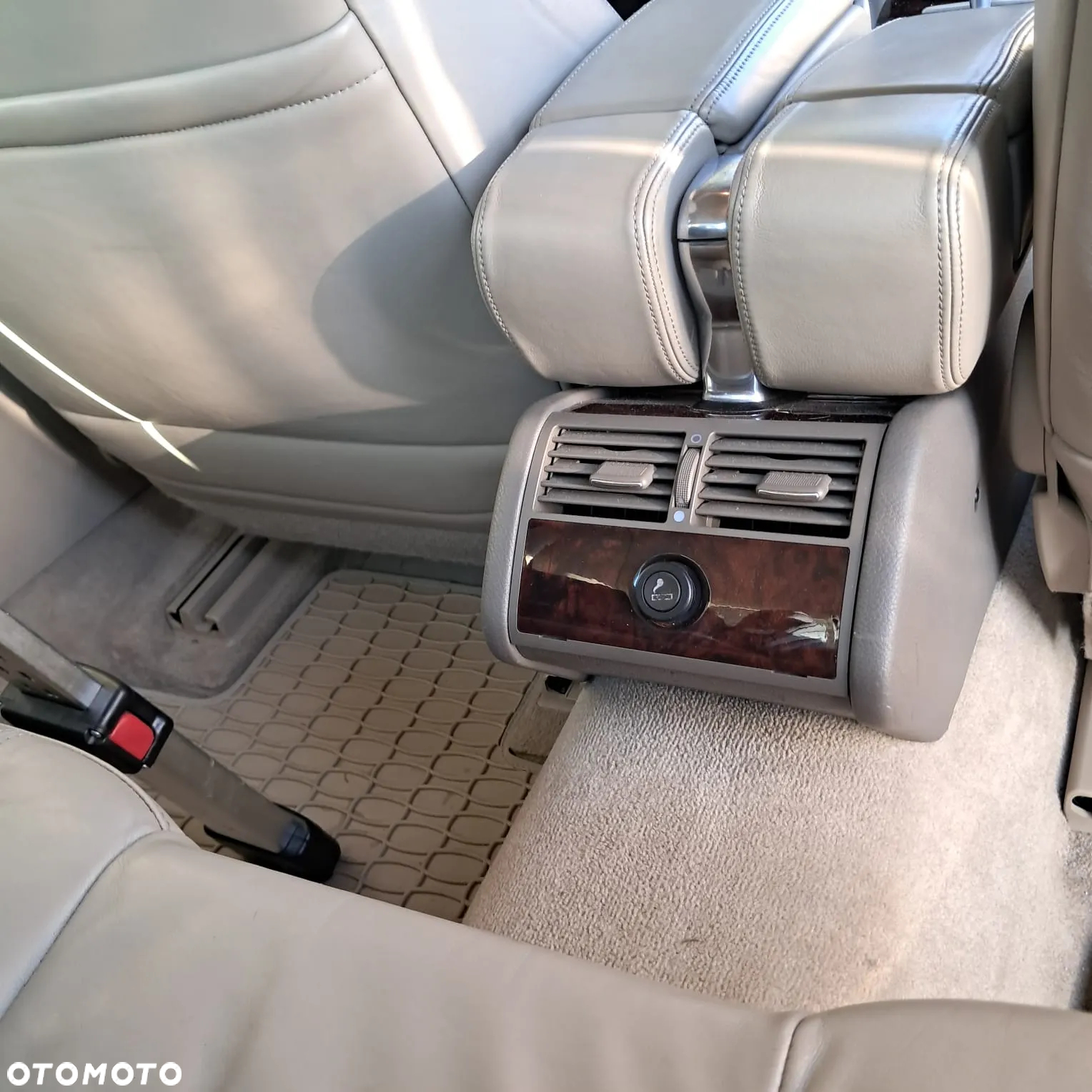 Audi A8 4.2 Quattro - 35