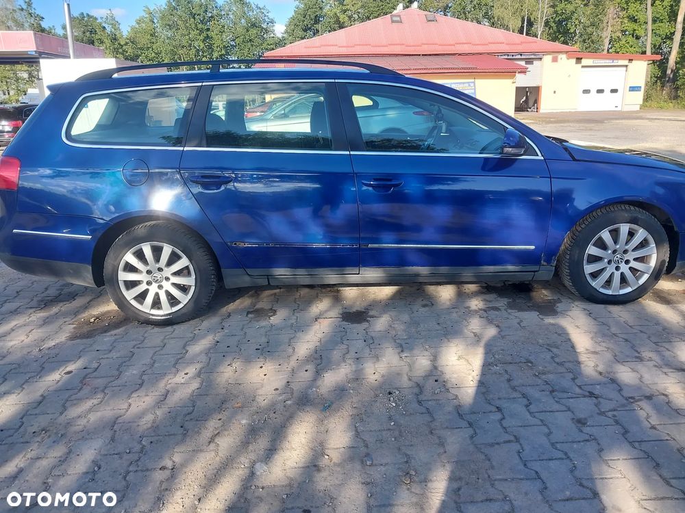 Volkswagen Passat B6 KOMBI silnik kompletny 2.0 TDI 140KM BKP Bmn Bmr Bkd Blb Bre Brf Brd Bsy Byl Bma Bwc skrzynia biegów JLU 6 biegów sprzęgło dwumasa lewarek drzwi prawe lewe przód tył klapa lusterko NIEBIESKI LC5E listwy chrom turbina turbosprężarka pompa maglownica zwrotnica zacisk kokpit panel dekory boczek drzwi tapicerka podsufitka podszybie fotel zestaw startowy sterownik szyba zamek lampa blenda wykładzina alufelgi roleta podłokietnik mechanizm tempomat kolektor osłona dolot tłumik wydech NA CZĘŚCI WSZYSTKIE CZĘŚCI - 6