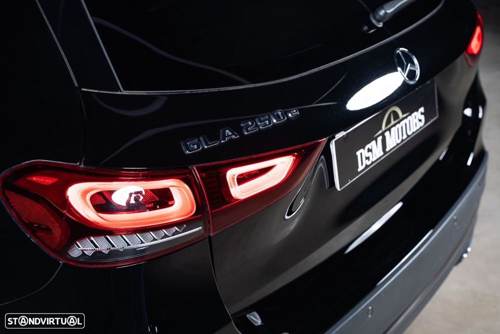 Mercedes-Benz GLA 250 e 8G-DCT - 10