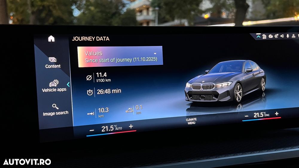 BMW Seria 3 330i xDrive Aut. - 33