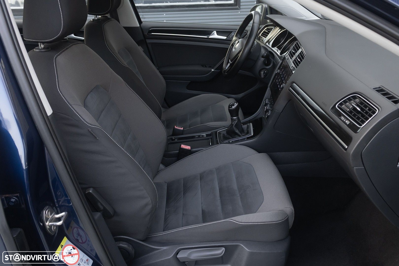 VW Golf 1.6 TDI Highline - 21