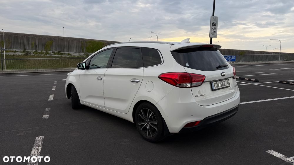 Kia Carens 1.7 CRDi XL 7os 7DCT - 32