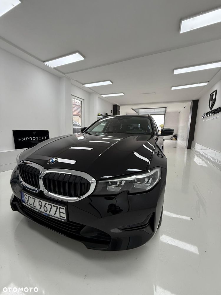 BMW Seria 3 318d Edition Luxury Line Purity - 15