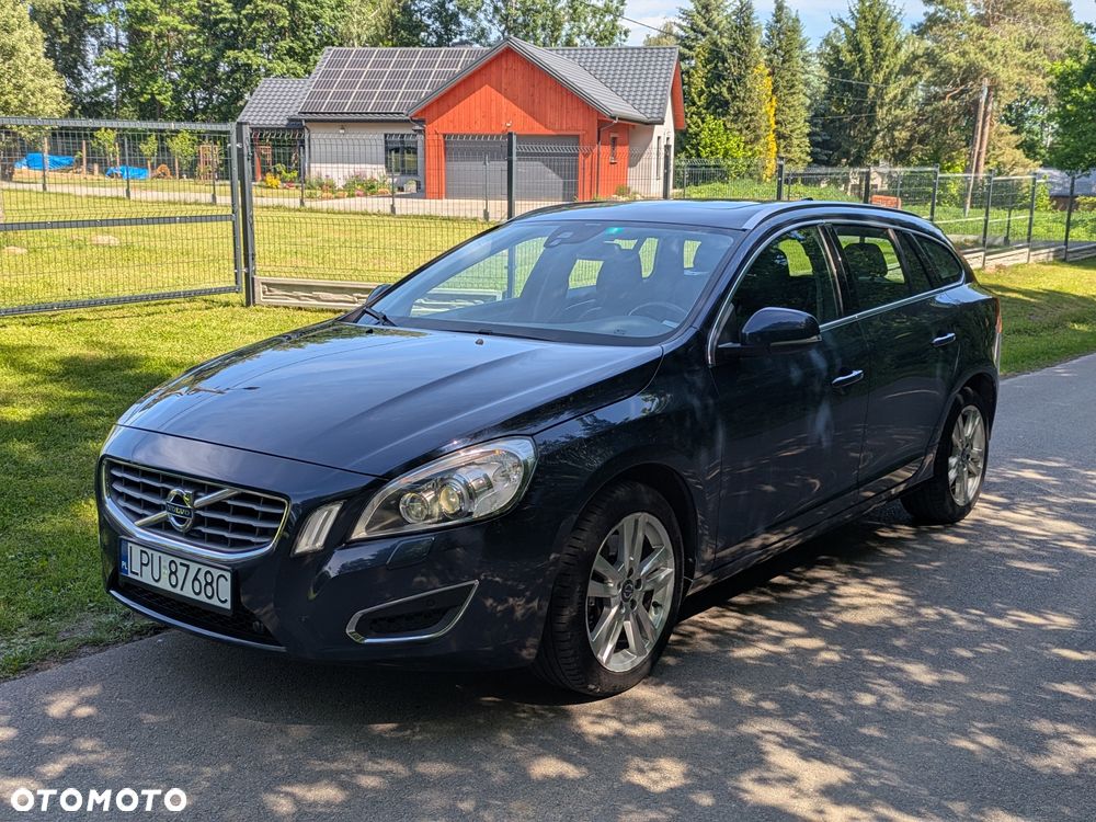 Volvo V60 D4 AWD Summum - 1