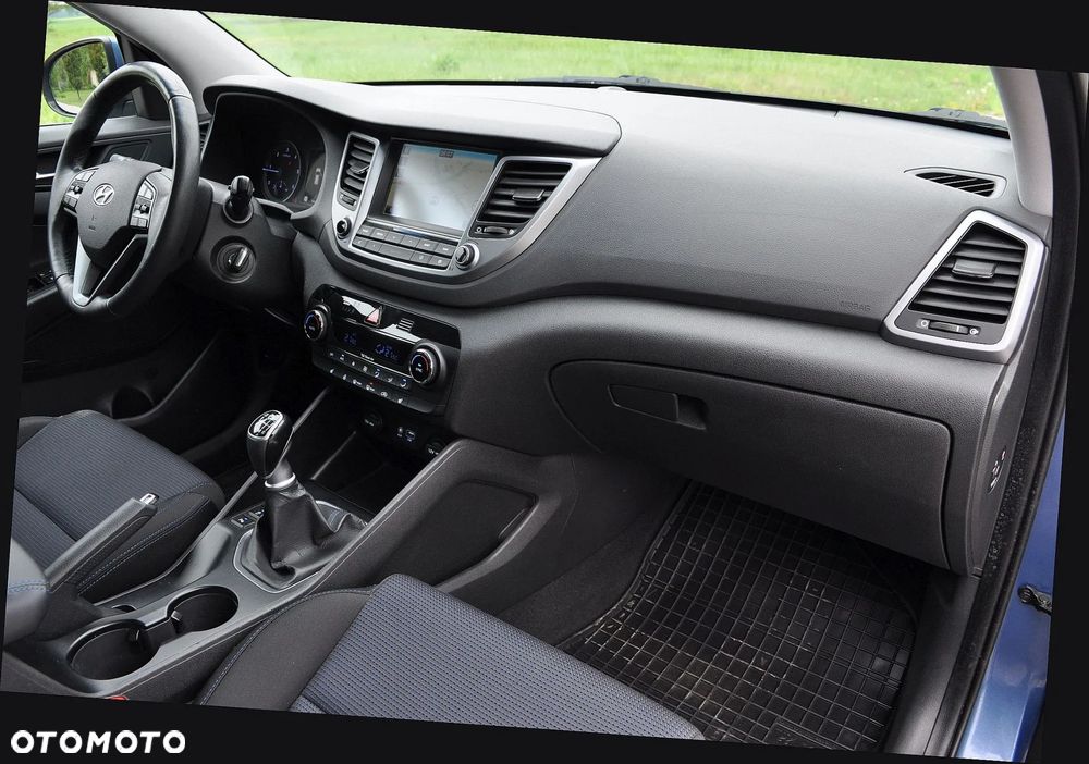 Hyundai Tucson blue 1.7 CRDi 2WD Style - 25