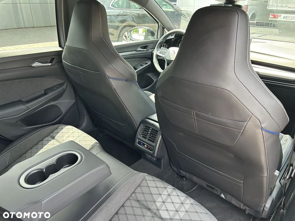 Volkswagen Golf 1.5 eTSI mHEV R-Line DSG - 10