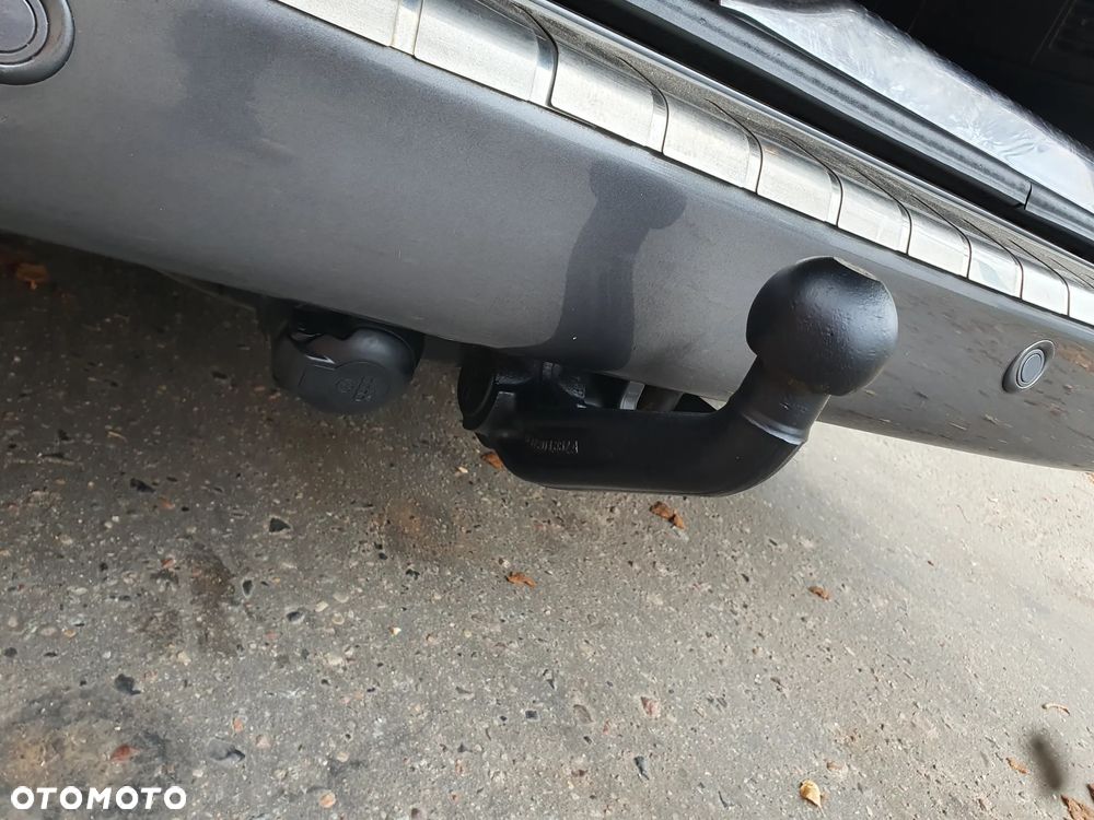 Volkswagen Multivan - 25