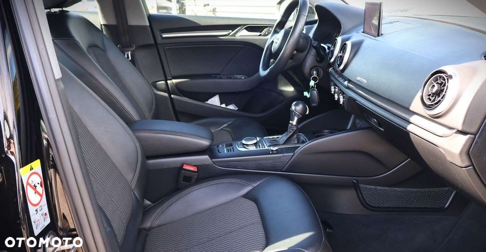 Audi A3 Sportback - 17