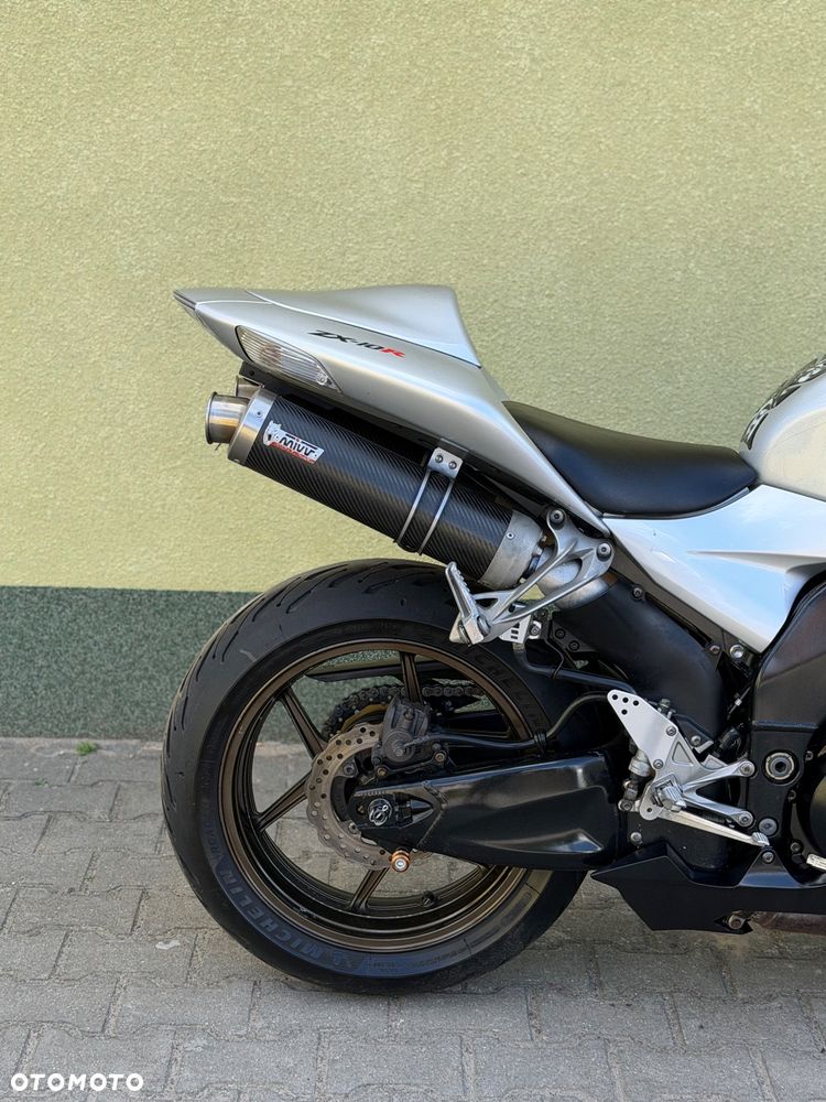 Kawasaki ZX - 9