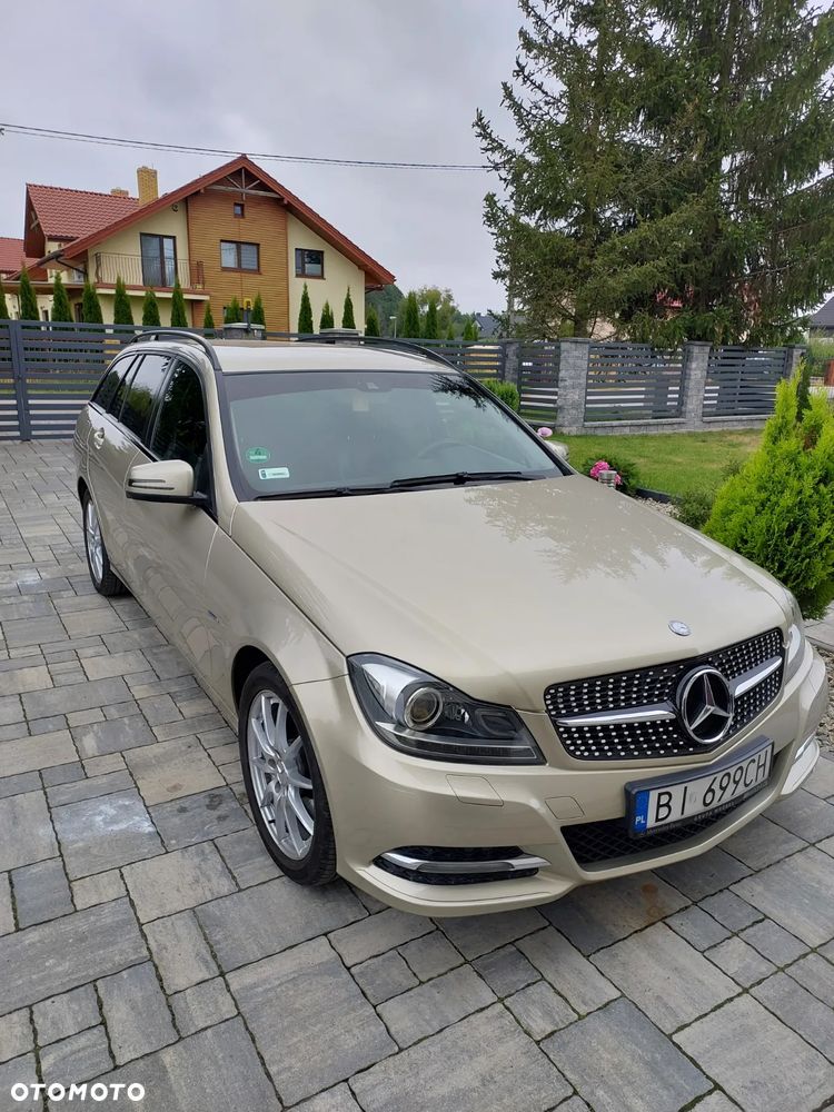 Mercedes-Benz Klasa C 200 CGI BlueEff Avantgarde - 2