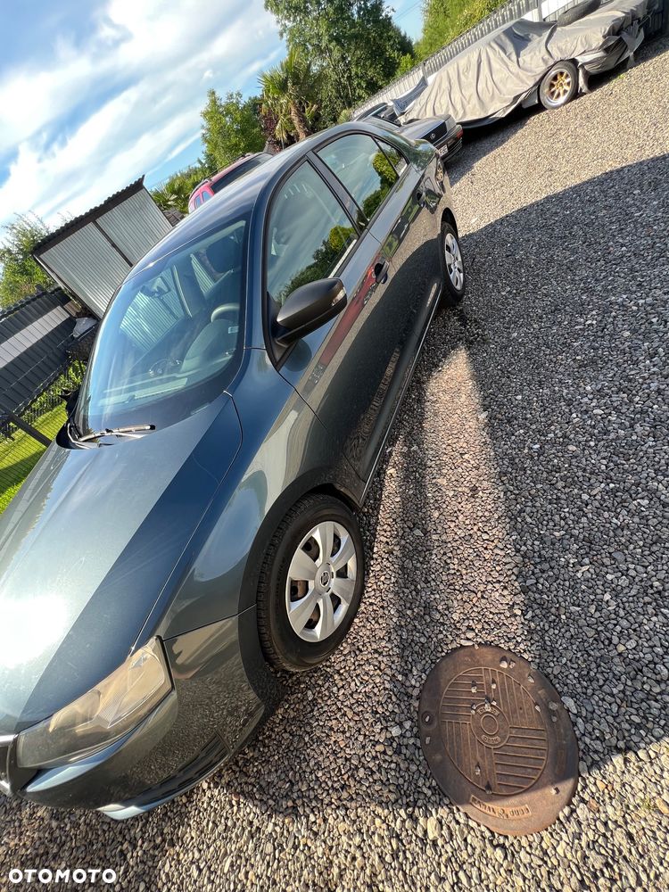 Skoda RAPID 1.2 TSI Ambition DSG - 3