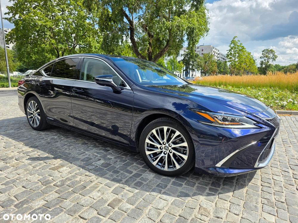 Lexus ES 300h Prestige - 1