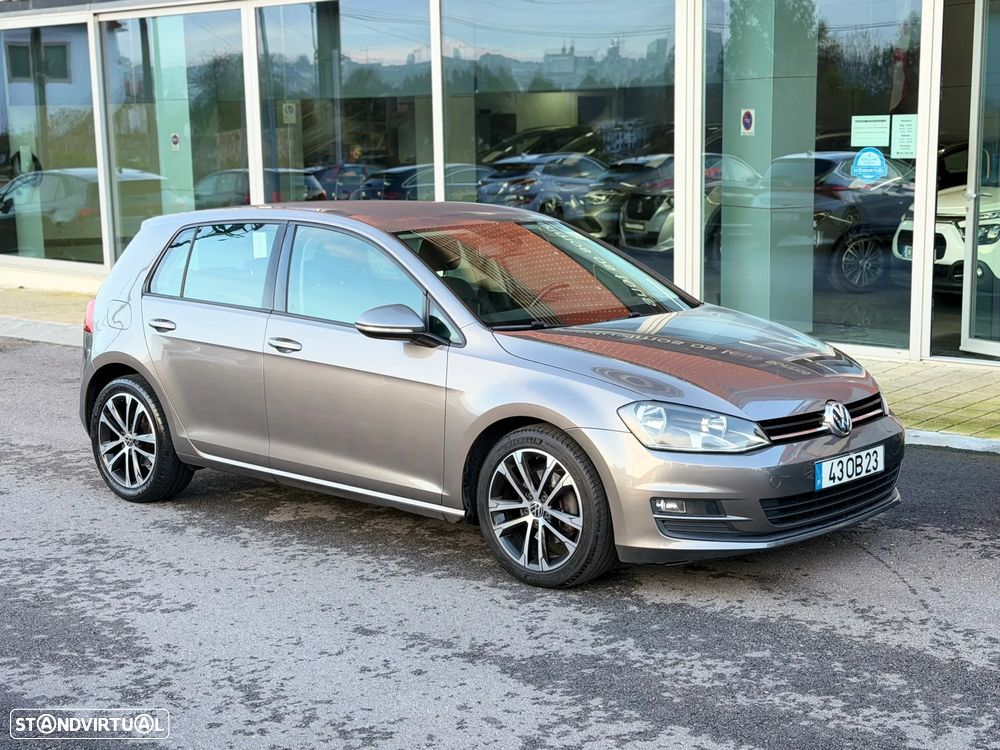 VW Golf 1.6 TDi Confortline - 4