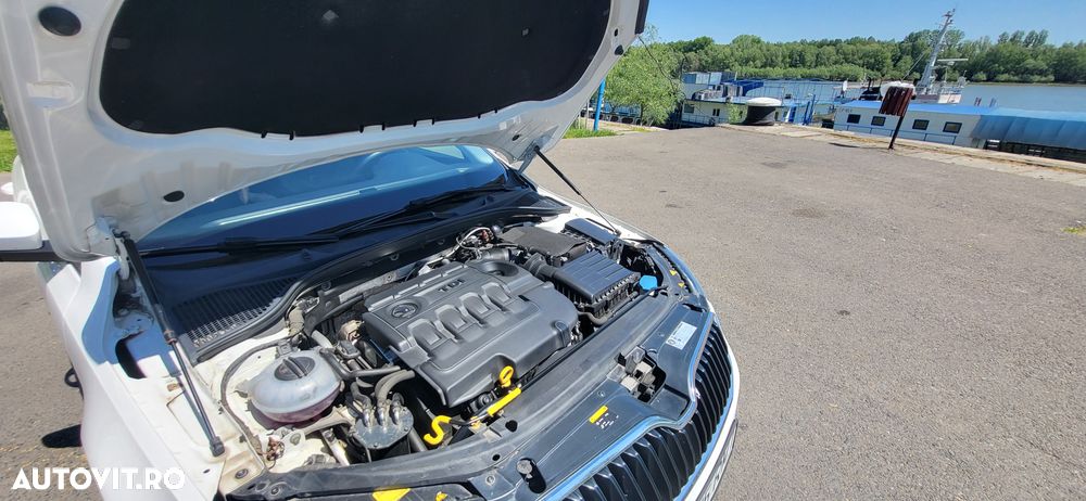 Skoda Octavia 2.0 TDI Style - 25
