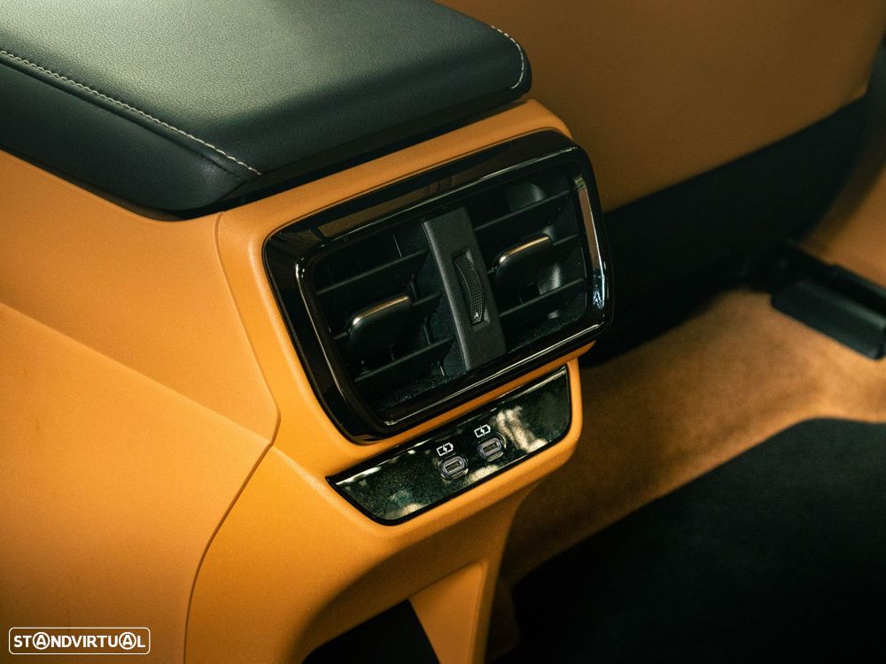 Lexus RZ 300e Premium - 37