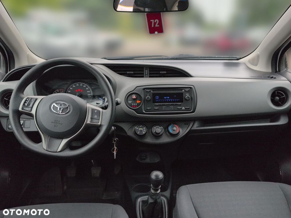 Toyota Yaris - 11
