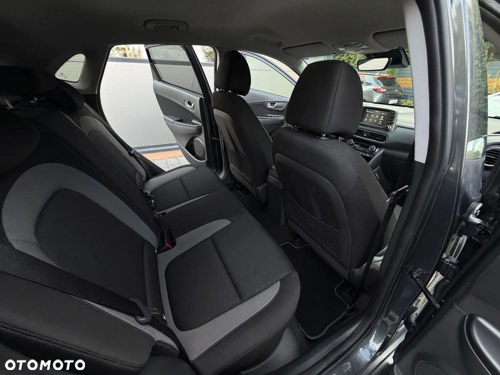 Hyundai Kona - 17