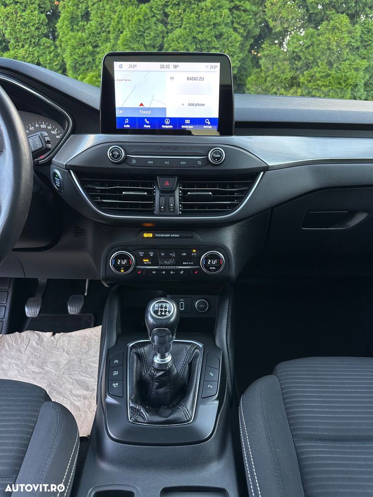 Ford Focus 2.0 EcoBlue Start-Stopp-System TITANIUM X - 5