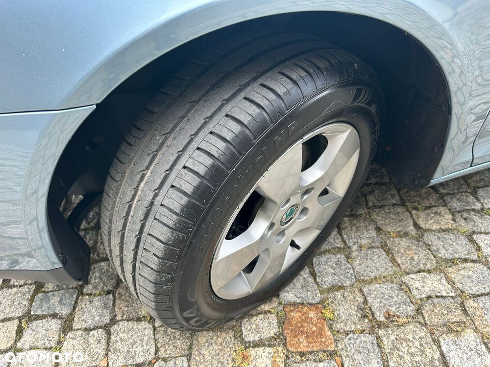 Skoda Octavia 1.6 Combi Classic - 14