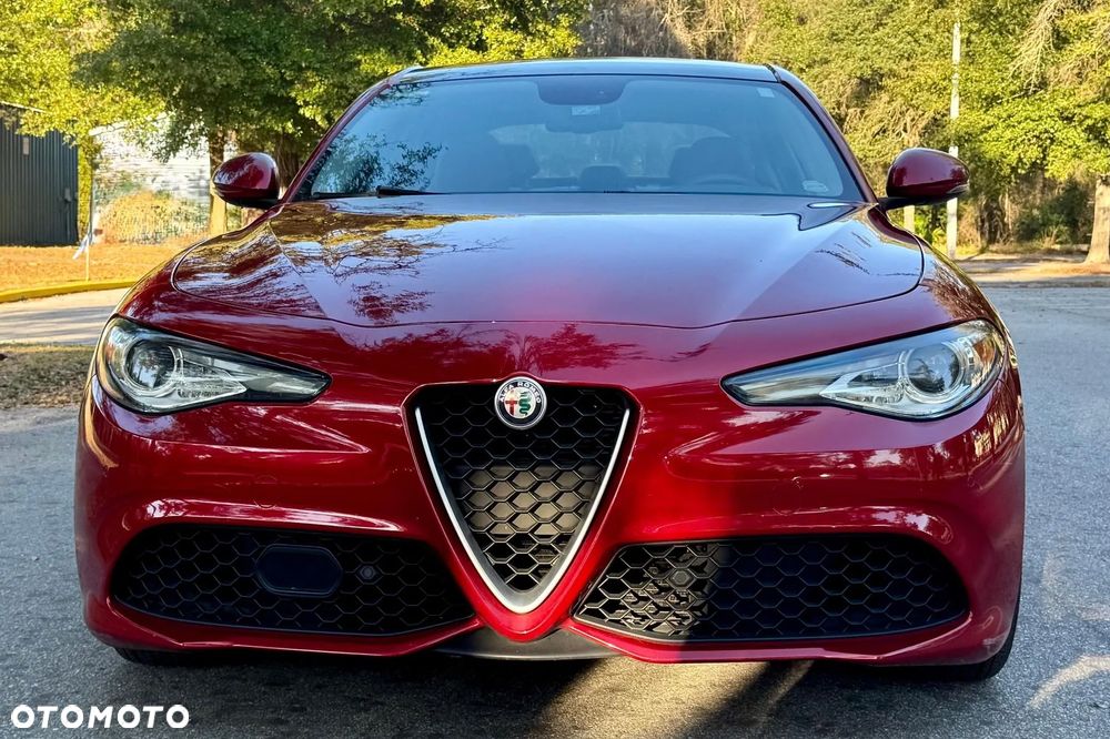 Alfa Romeo Giulia 2.0 Turbo 16V AT8-Q4 Ti - 2