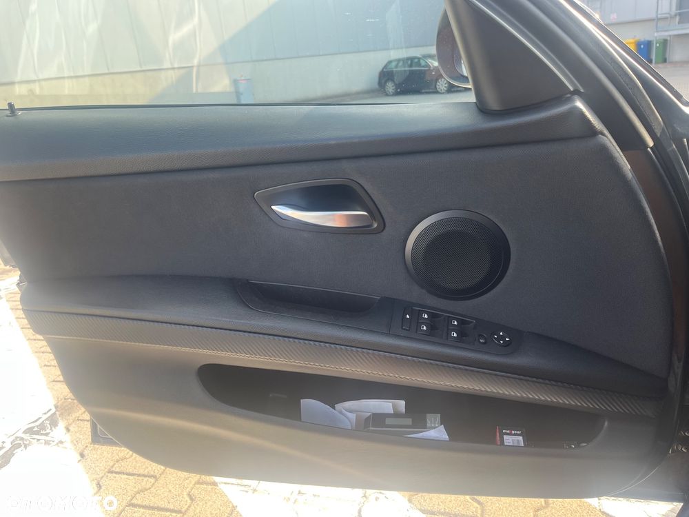 BMW Seria 3 320d - 19