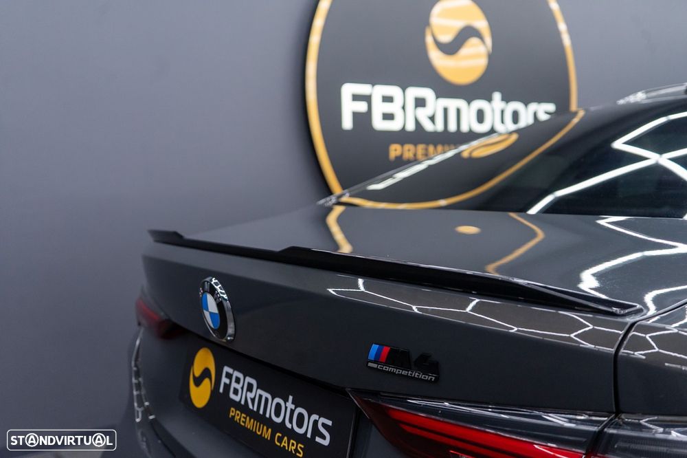 BMW M4 Competition xDrive - 21