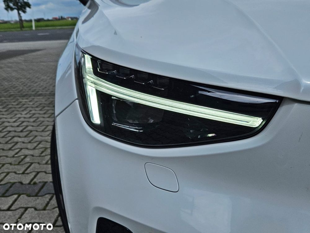 Volvo XC 40 B5 B AWD Ultimate Dark - 8