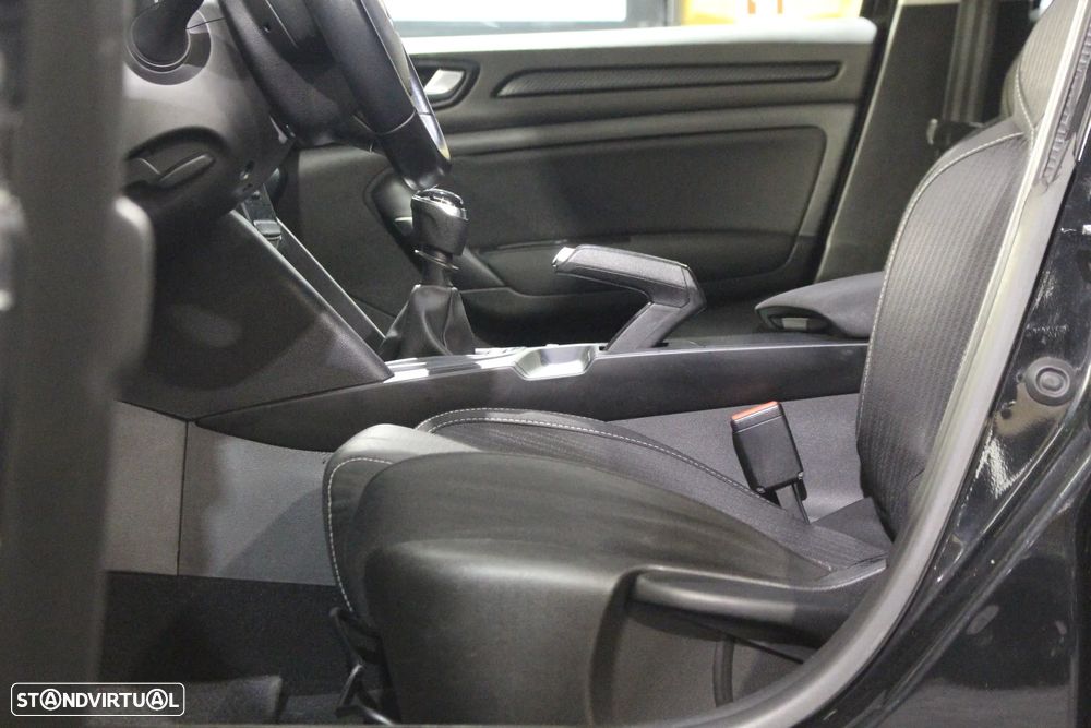 Renault Mégane Sport Tourer 1.5 dCi Zen ECO - 28