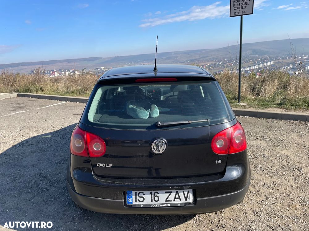 Volkswagen Golf 1.6 Comfortline - 5