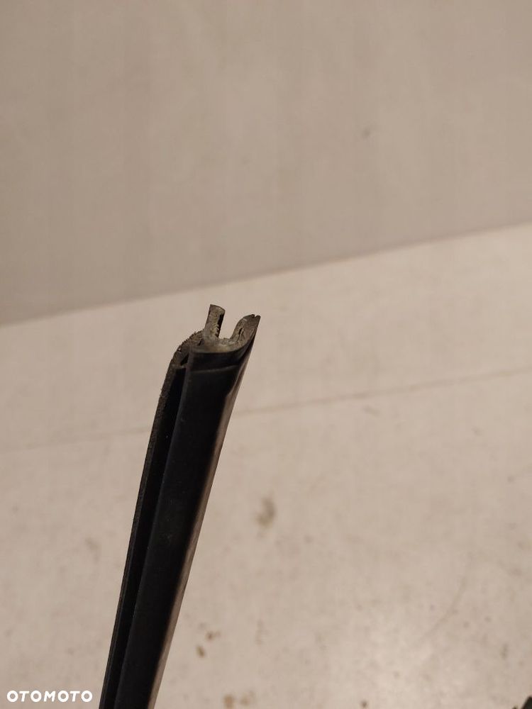 Listwa zgarniająca uszczelka prawa bmw e 46 sedan touring kombi - 7