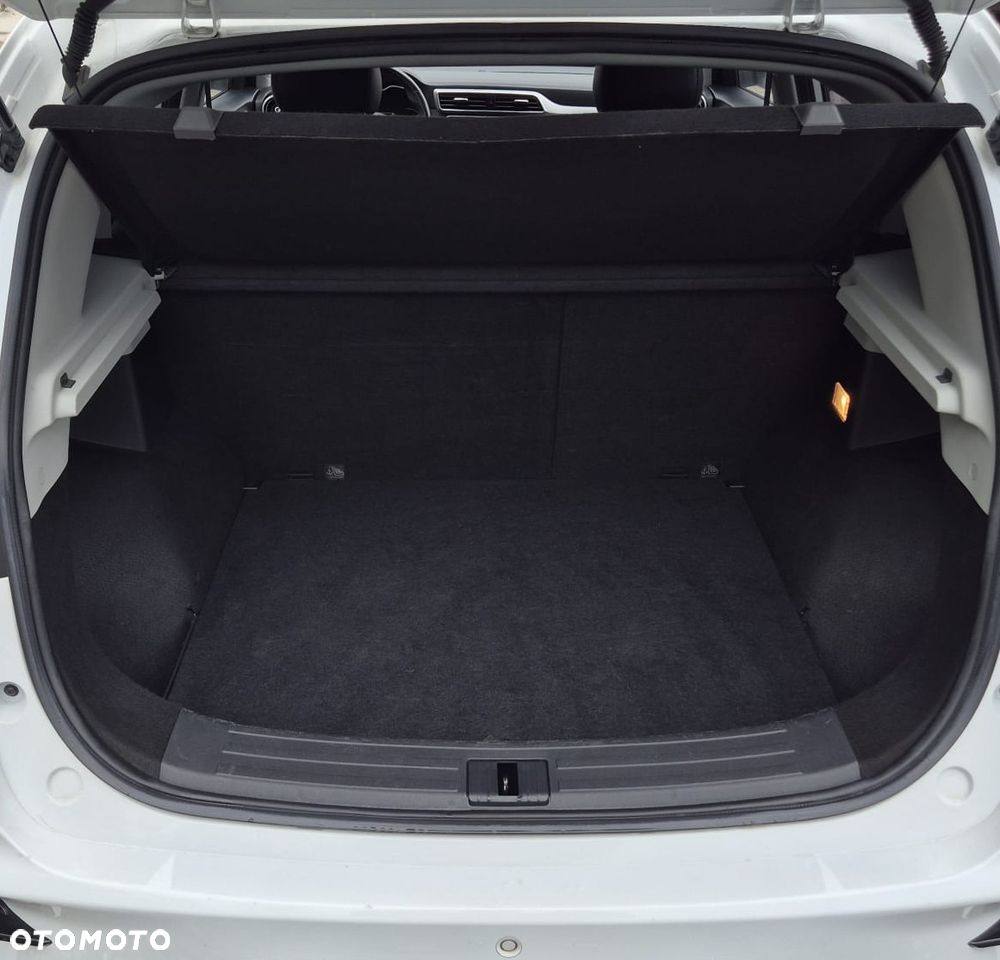 MG ZS 1.0 T-GDI Exclusive - 12