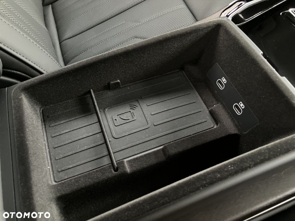 Audi A8 - 24