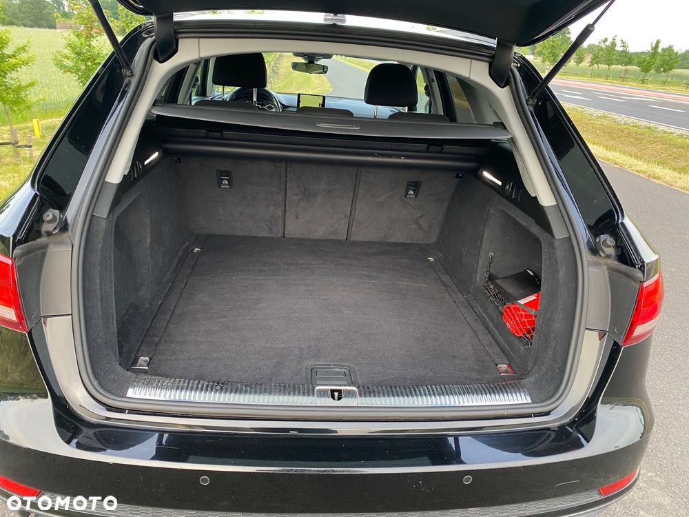 Audi A4 Avant 40 TDI quattro S tronic S line - 28