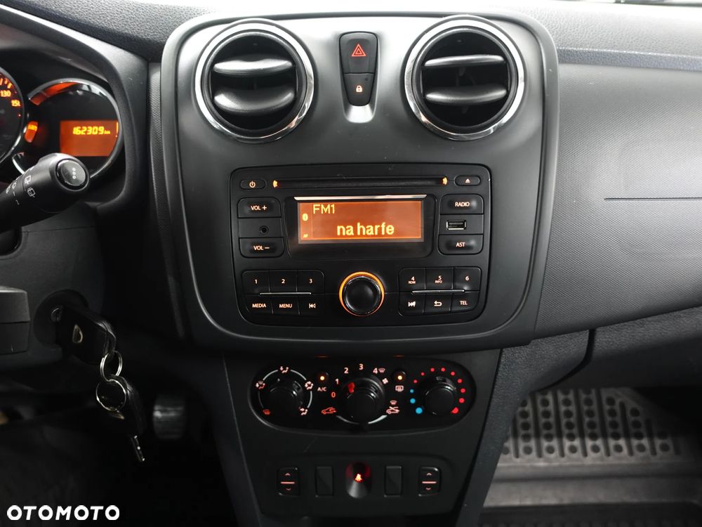 Dacia Sandero 1.2 16V 75 Essentiel - 31