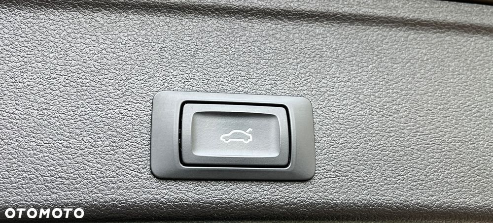 Audi A4 Avant 40 TDI quattro S tronic S line - 13
