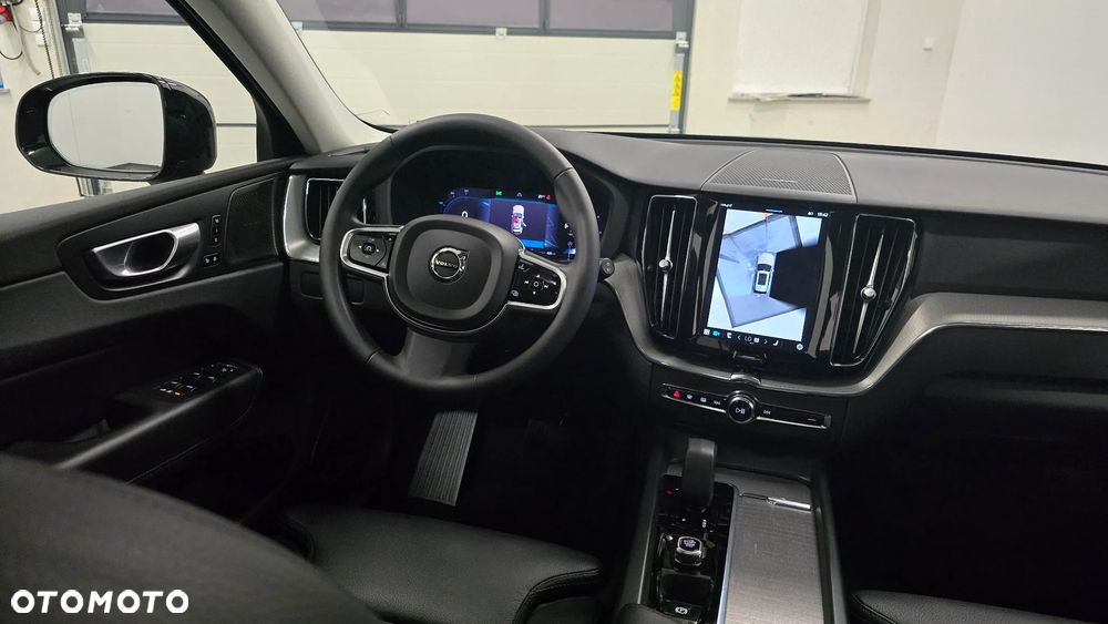 Volvo XC 60 B4 D AWD Plus Dark - 17