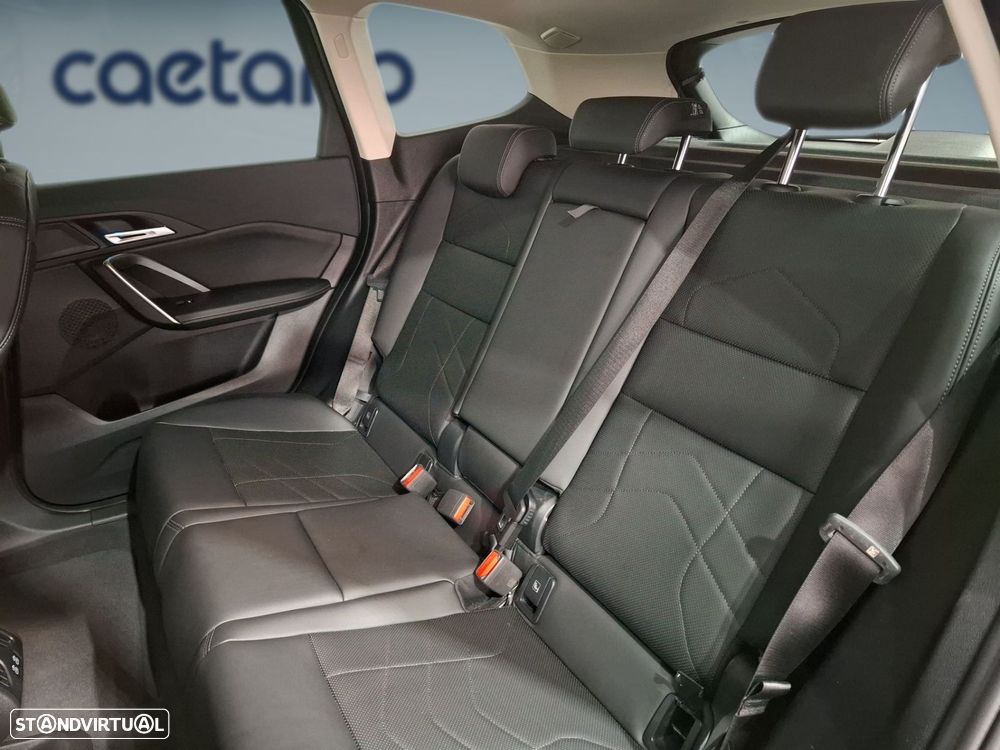 BMW iX1 eDrive20 - 14