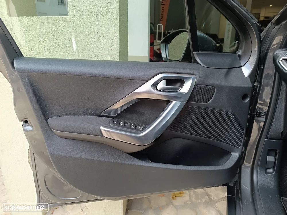 Peugeot 2008 1.2 PureTech Crossway EAT6 - 11