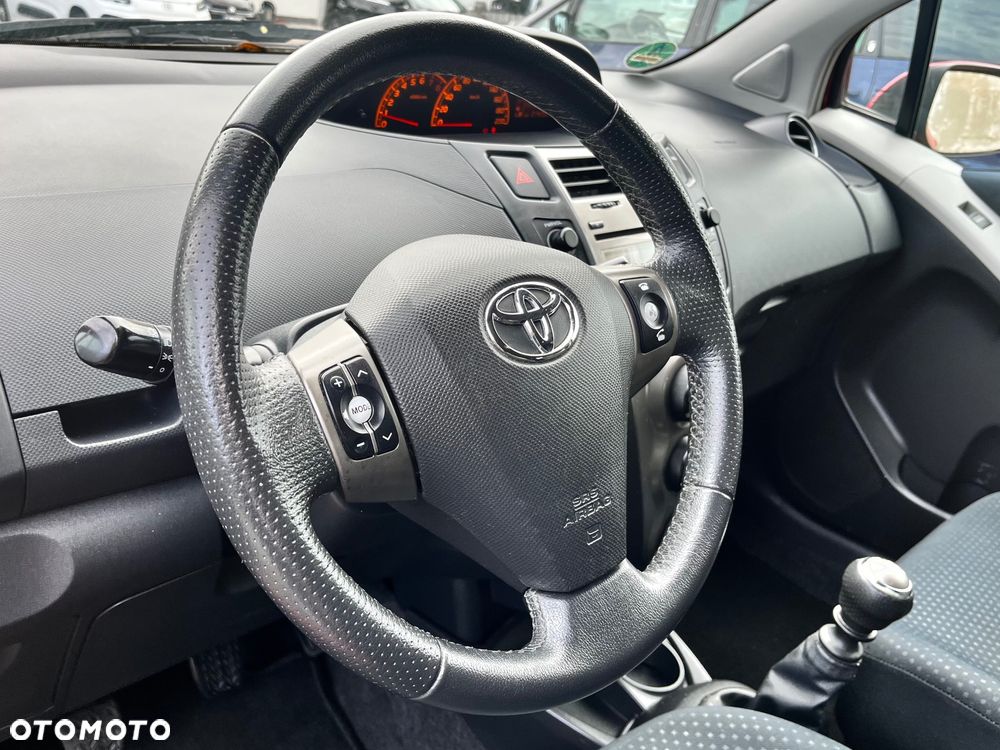 Toyota Yaris 1.33 VVT-i Executive - 20